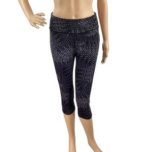 GapFit GFast Capri Leggings Black Polka Dot Print Size M